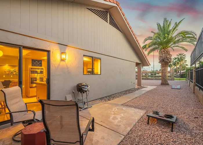 Cozy 2br Fire Pit Grill Golf Course Views Holiday home *