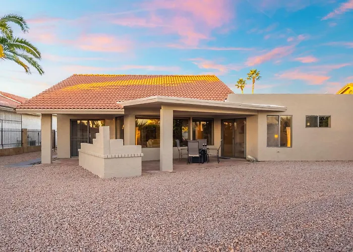 Cozy 2br Fire Pit Grill Golf Course Views Holiday home